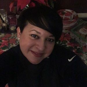 Meet your Posher, Carolyn