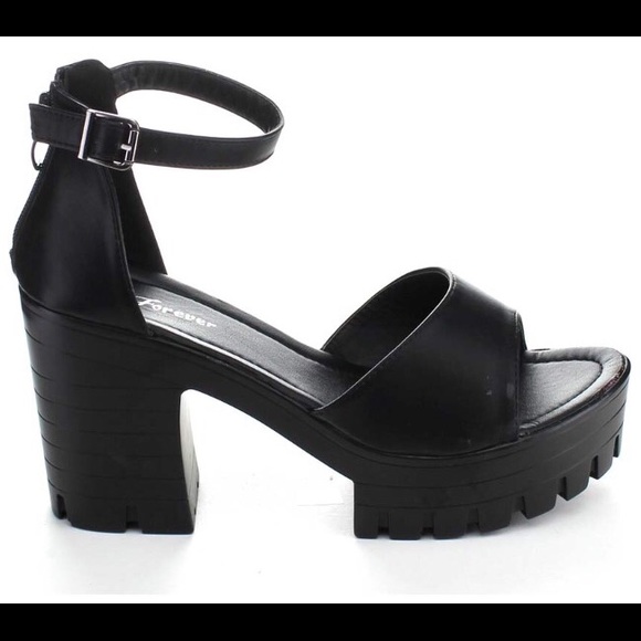 Chunky platform heels ! - Gently used