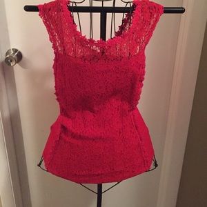 Red express top size M
