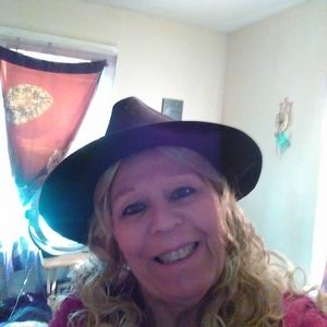 Meet your Posher, Darleen