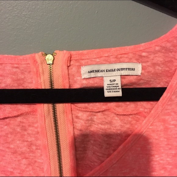 American Eagle top - Picture 2 of 2