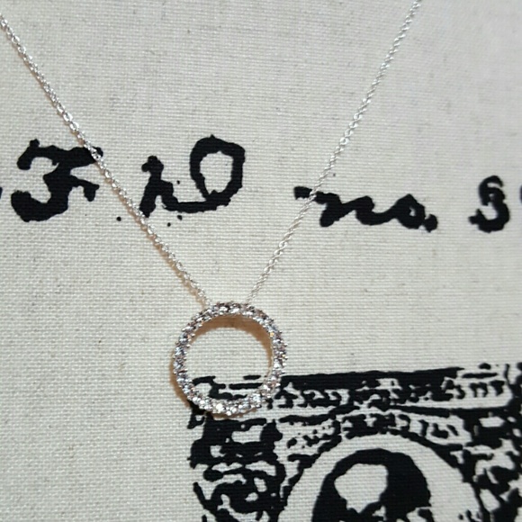 Circle necklace