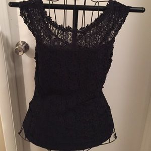 Express lace top size M