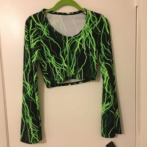 Coquetry clothing bell sleeve crop top