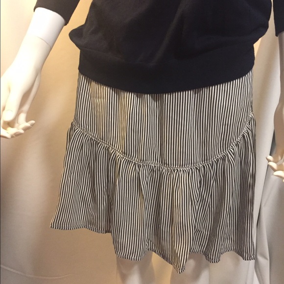 Embroidered-trim mini