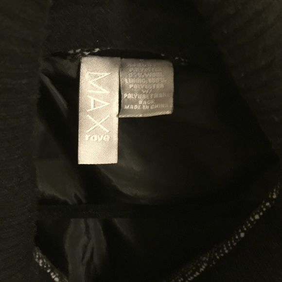 Houndstooth Winter Coat - Youth Size - Picture 3 of 4