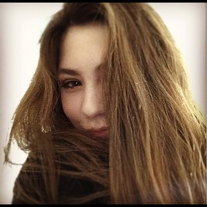 Meet your Posher, Lucy