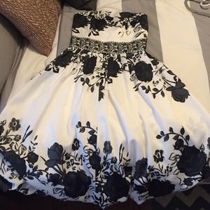 Formal strapless black and white dress