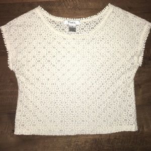 White t-shirt with lace floral design