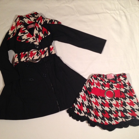 ♦️ Skirt and matching trench coat ♦️