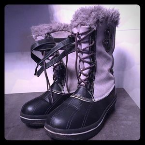 Bearpaw snow boots