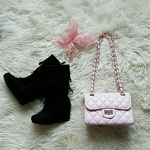 // Quilted little girl's pink purse/crossbody //