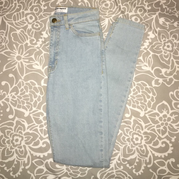 AA high waisted pencil jean.