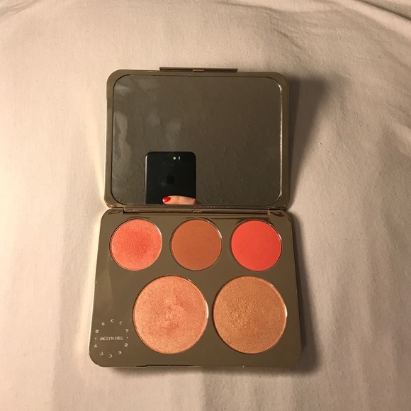 Becca x Jaclyn Hill face palette