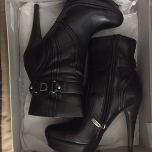 Guess booties