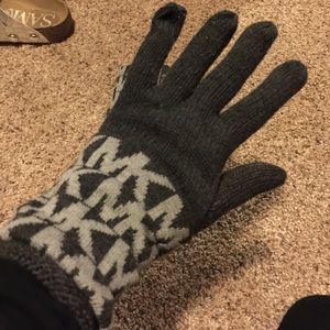 Michael Kors gloves