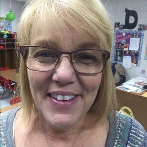 Meet your Posher, Debbie