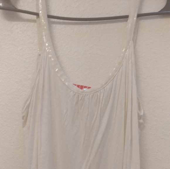 White Elle tank