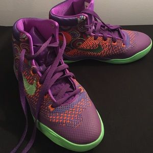 Nike Kobe 9 Elite basketball shoes size 5.5 kids