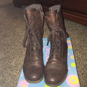 Brown boots