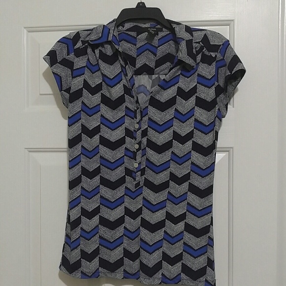 Alfani short sleeved shirt XS
