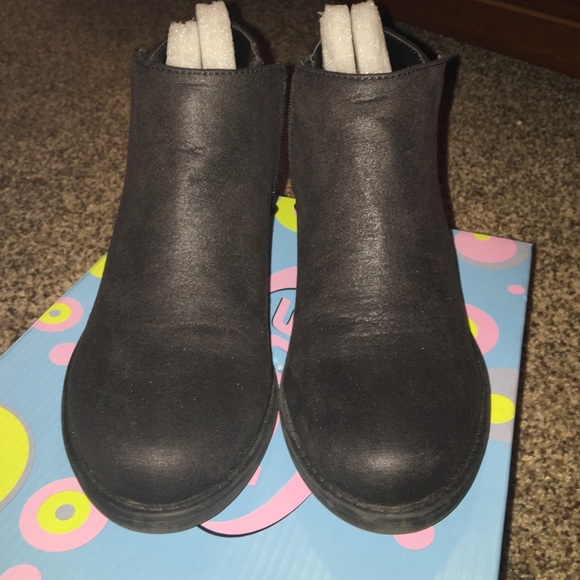 Black booties
