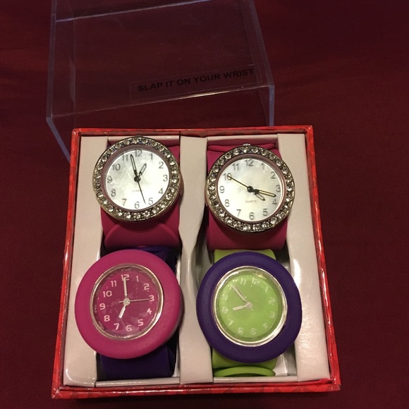 💯 New Slap watches set/new condition