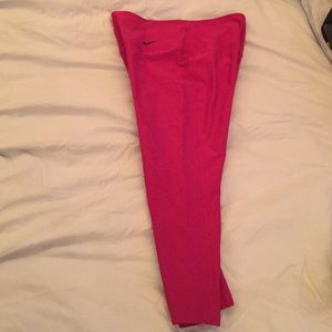 Nike Cropped Leggings