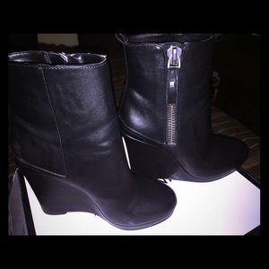 Nine West wedge booties