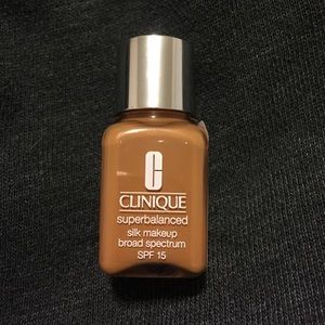 Clinique mini foundation AND color correction