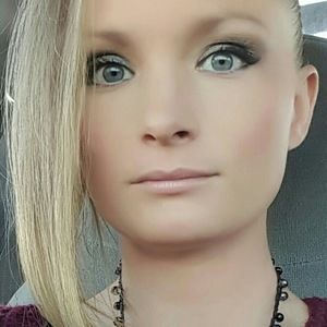 Meet your Posher, Keri