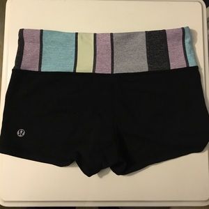 Lululemon yoga short