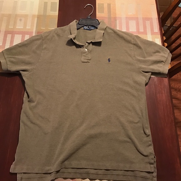 Olive green polo - Picture 1 of 1