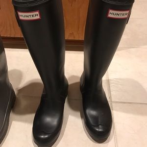 Hunter tall black rain boots