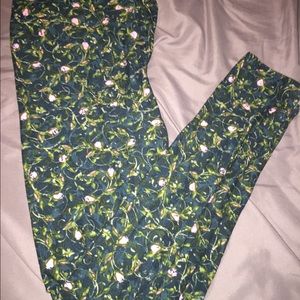 LuLaRoe Tall and Curvy leggings