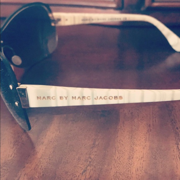 Marc by Marc Jacobs Sunglasses White - Picture 2 of 3