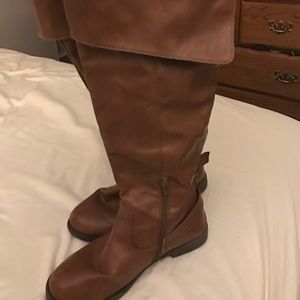 Riding boots