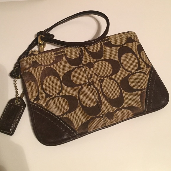 Coach Signature Coach wristlet - Picture 1 of 2