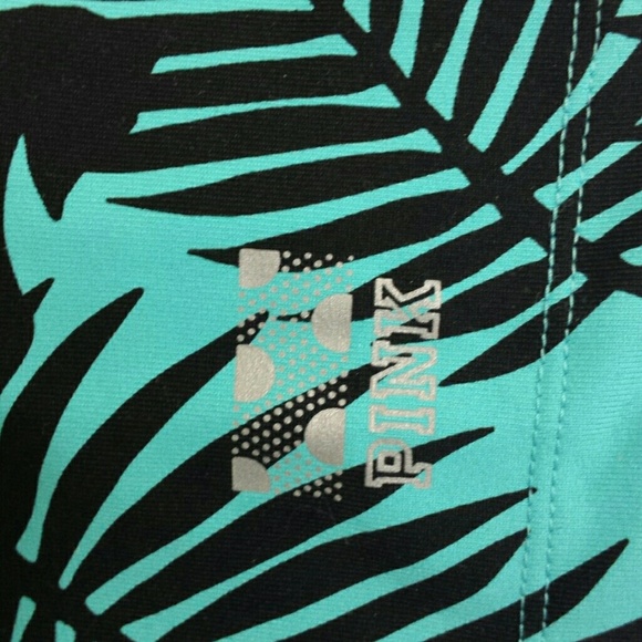 Pink Victoria's Secret ULTIMATE Yoga Capris. - Picture 2 of 4