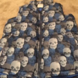Youth Puffy Vest w/ Skulls