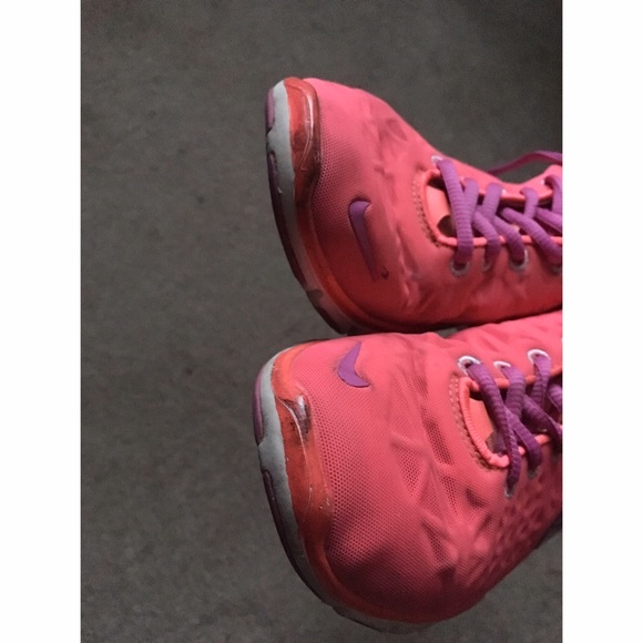 Hot Pink Nike Free Run - Picture 4 of 4