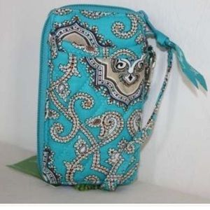 💠Vera Bradley all-in-one wristlet💠