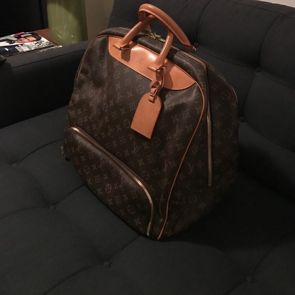 Louis Vuitton tote / bowling / gym bag