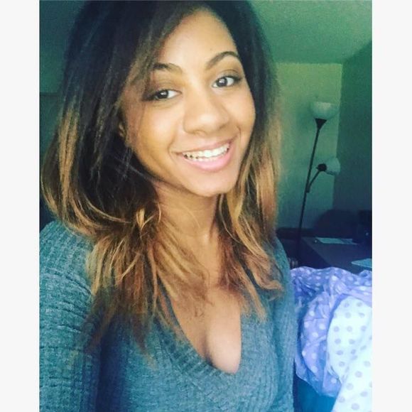 Meet your Posher, Helen - Picture 1 of 1