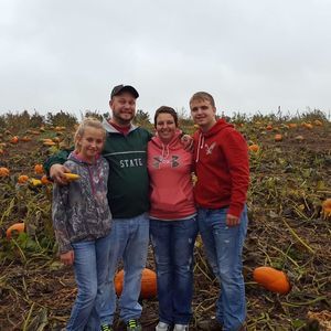 Meet your Posher, Laci