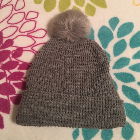 Puffball hat
