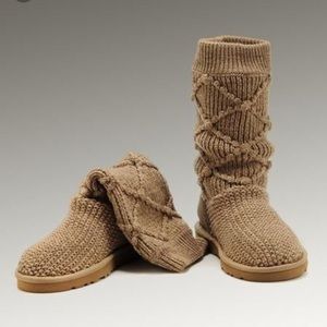 LAST CHANCE -UGG Classic Argyle Knit Boots