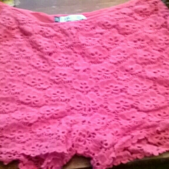 Jennifer Lopez shorts - Picture 1 of 3