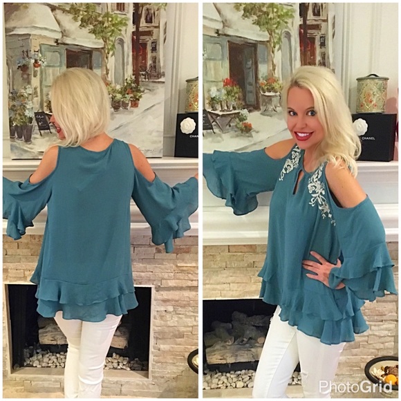 Stunning ruffled embroidered detail tunic!! LAST 1 - Picture 2 of 2