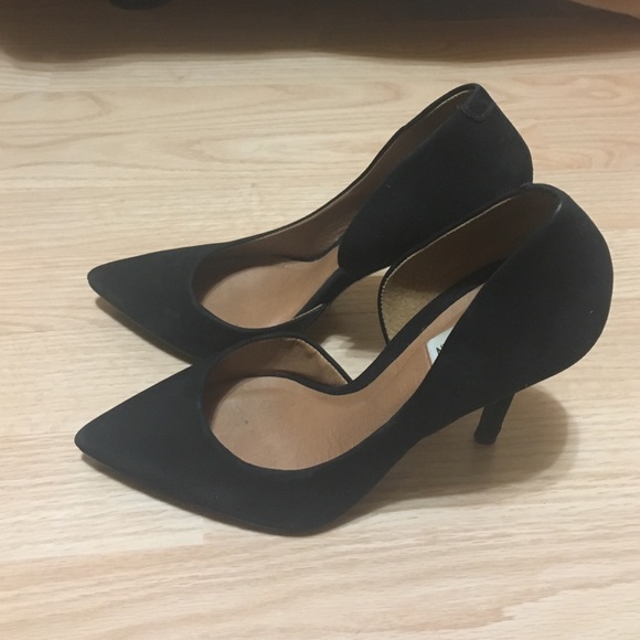 STEVE MADDEN BLACK PUMPS - Picture 2 of 3